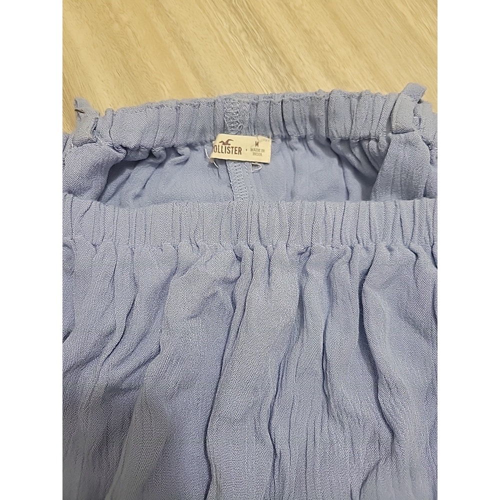 Hollister Womens Blue Smocked Ruffle Hem Camisole Top Size M Adjustable Straps - Picture 5 of 9